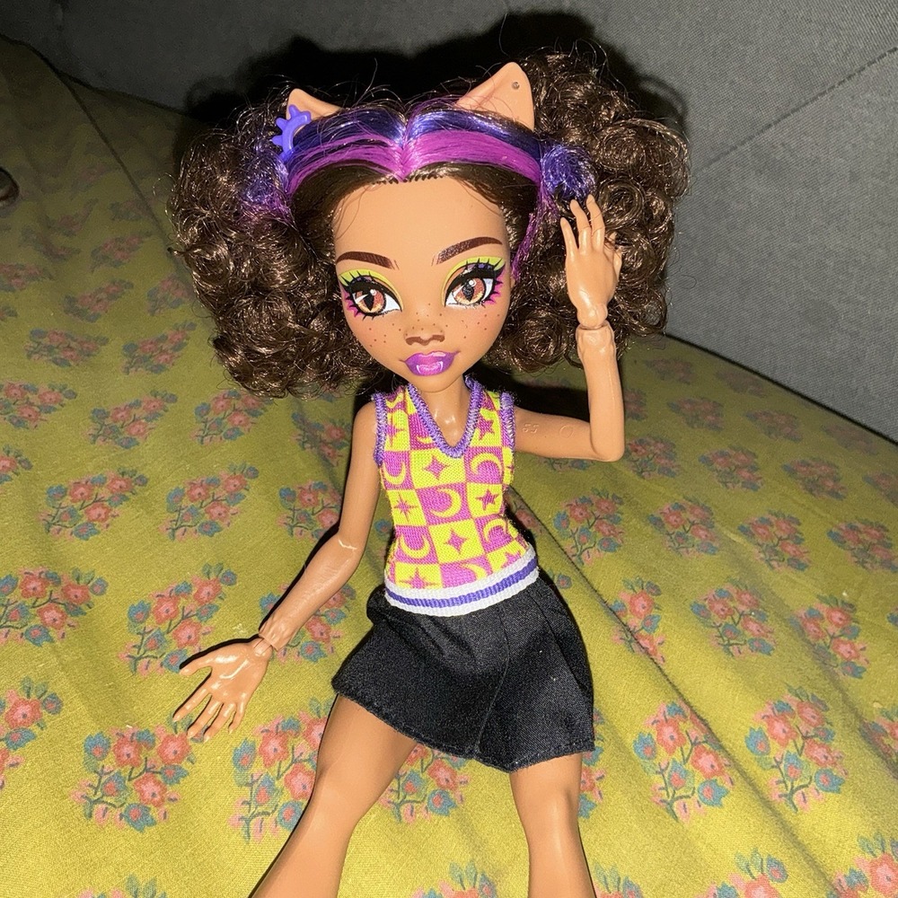 Monster High Clawdeen Wolf Buried Secrets Wave 4 Courtside Fang Out